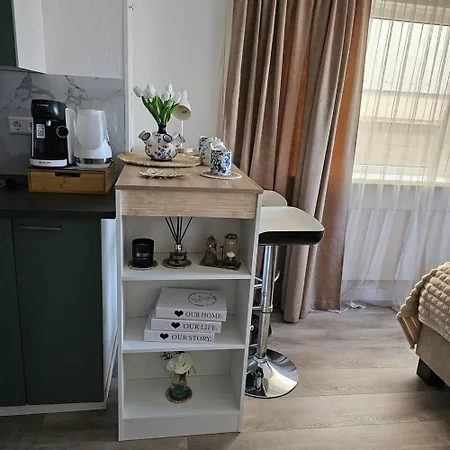 Charming In - 30 Sqm With Terrace דירה