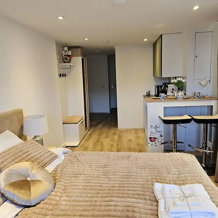 Apartment Charming In - 30 Sqm With Terrace Lisse