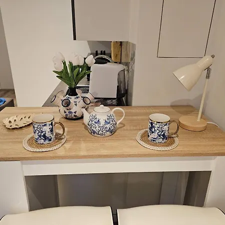 דירה Charming In - 30 Sqm With Terrace ליסא