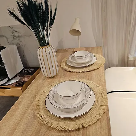 דירה Charming In - 30 Sqm With Terrace ליסא