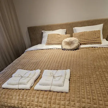 Charming In - 30 Sqm With Terrace דירה *