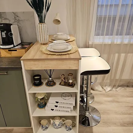 Charming In - 30 Sqm With Terrace Lisse