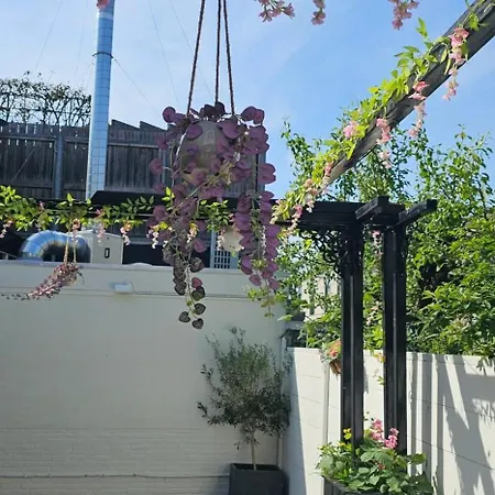 Charming In - 30 Sqm With Terrace شقة *