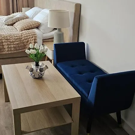 شقة Charming In - 30 Sqm With Terrace لِسِه