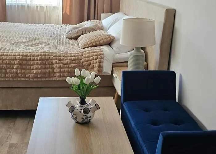 Charming In - 30 Sqm With Terrace Lisse